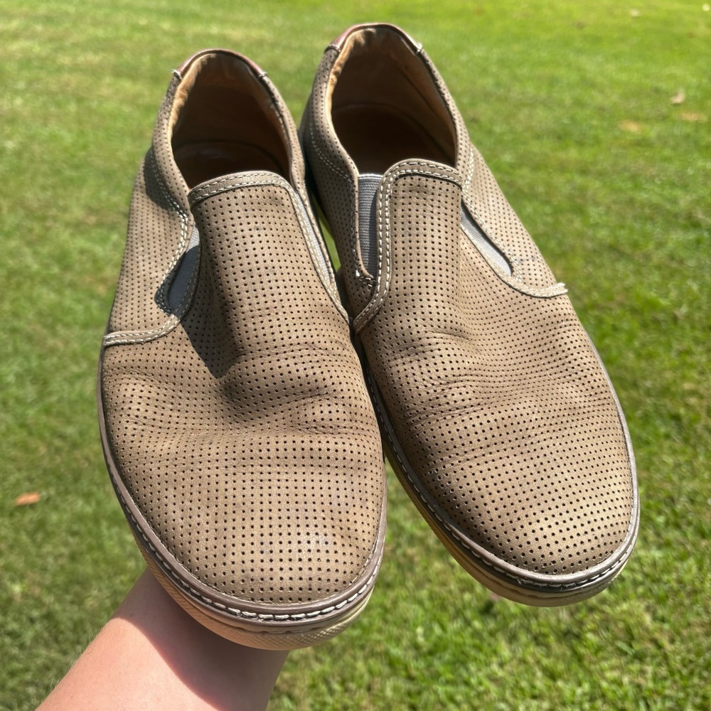 J&M brown slip on shoes Men’s 11.5 M Clean but FUC